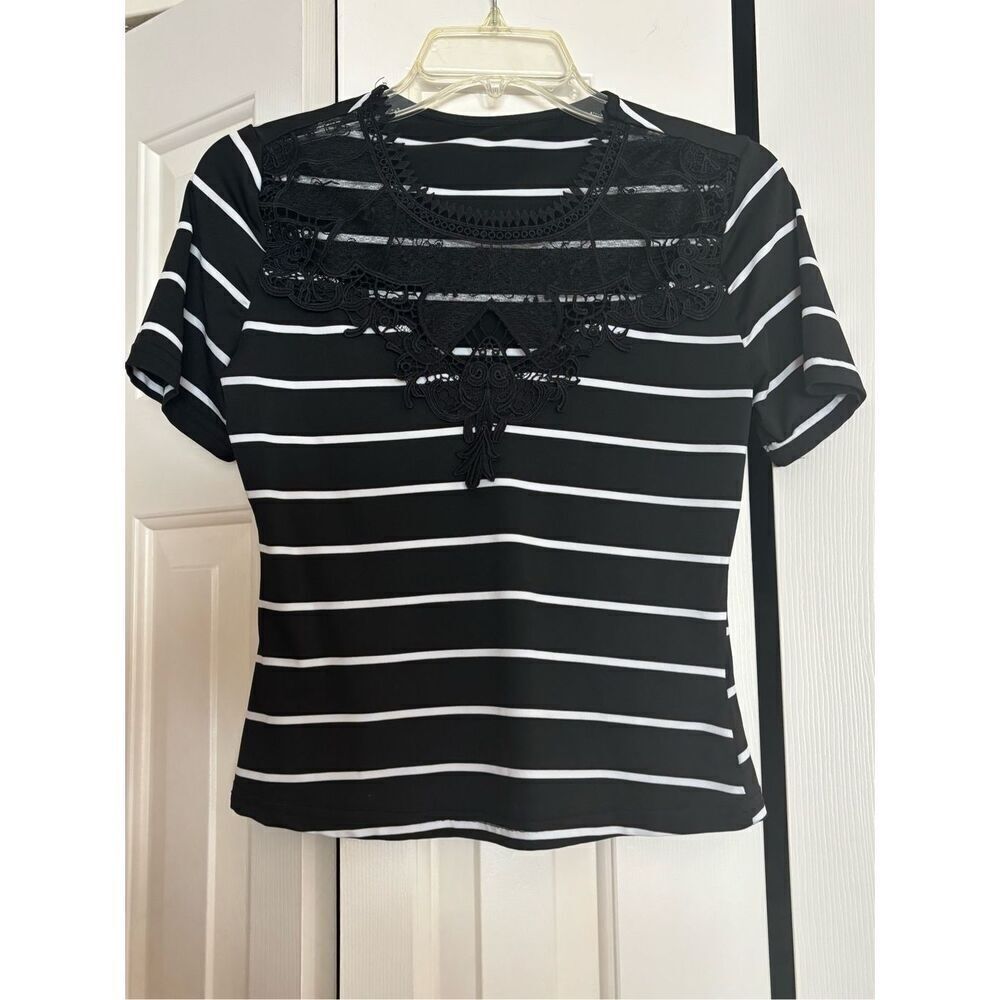 ****** 5 for $25 Emory Rose Black and White Top with Beautiful Lace Inset